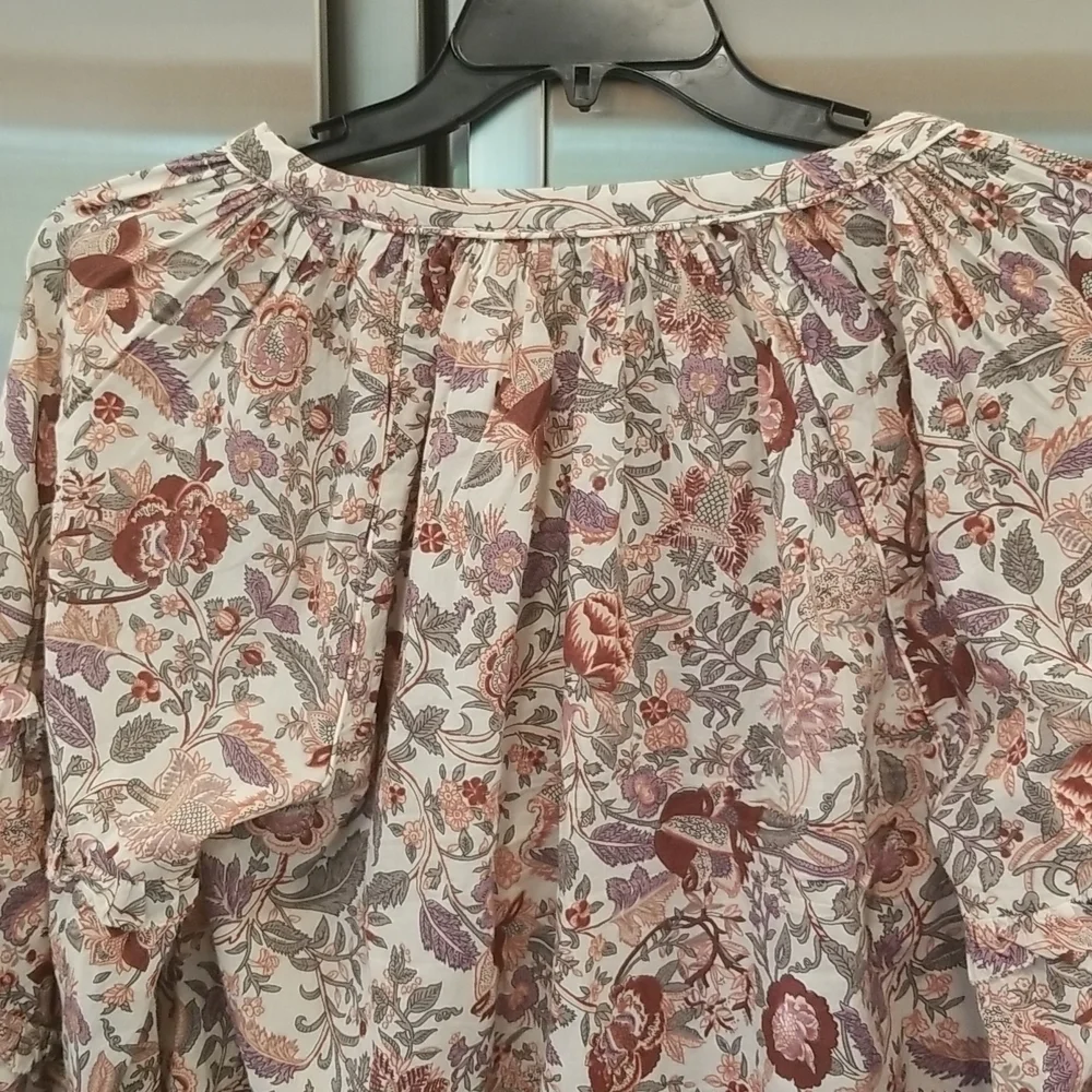 💕ANTHROPOLOGIE LOVE THE LABEL💕 Botanical Top M